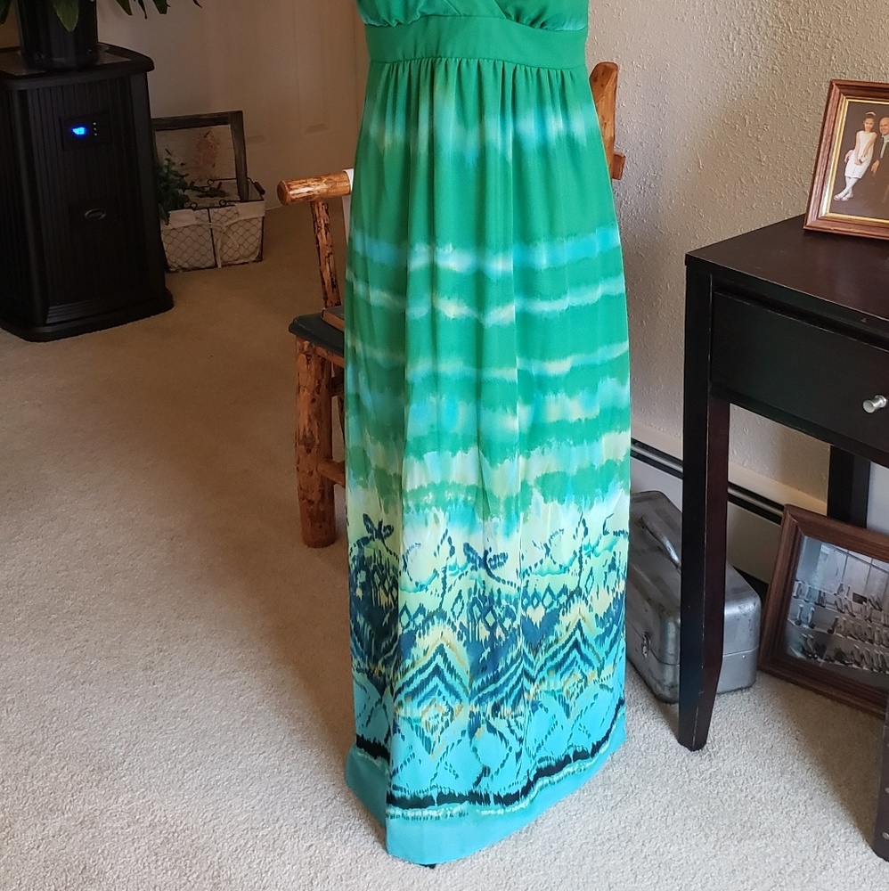 ❤Beautiful Dress Barn Maxi Dress💐 - Picture 2 of 5